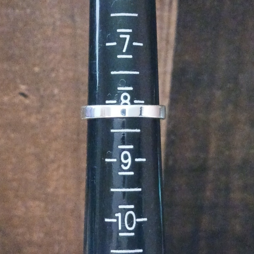 Rhinestone Silver Ring - Picture 11 of 11